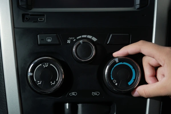 Car-climate-control-dial-with-Heater-Matrix-system