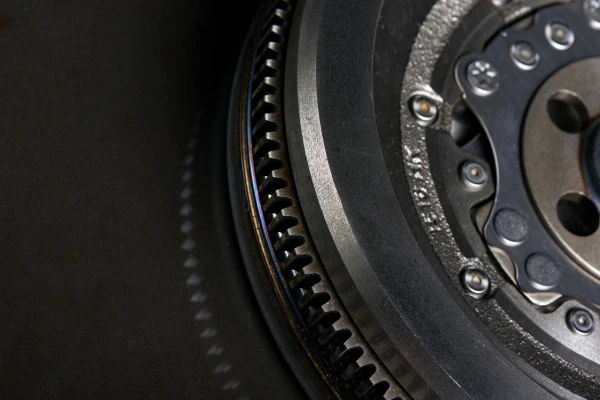 Close-up-flywheel-teeth-showing-Dual-Mass-Flywheel-Noise